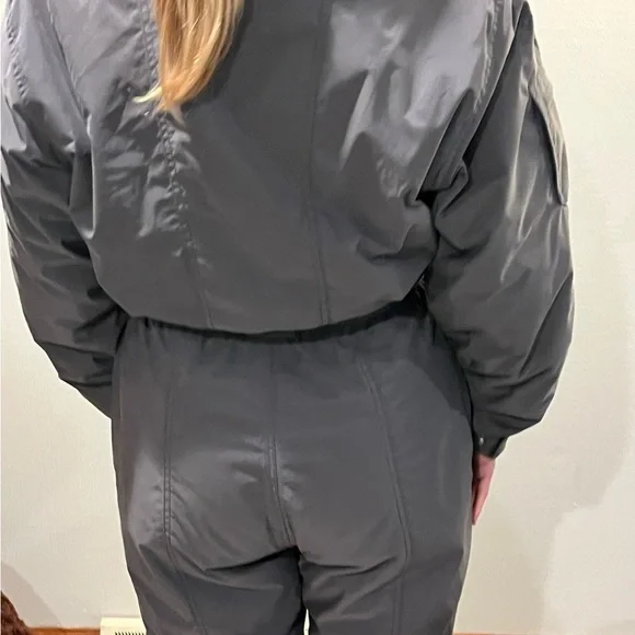 Nils brand ladies designer skiwear. - Picture 2 of 13